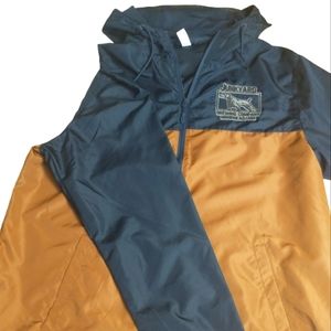 Windbreaker from Junkyard Dog Brewery in Moorhead, Minnesota Men's Size XL